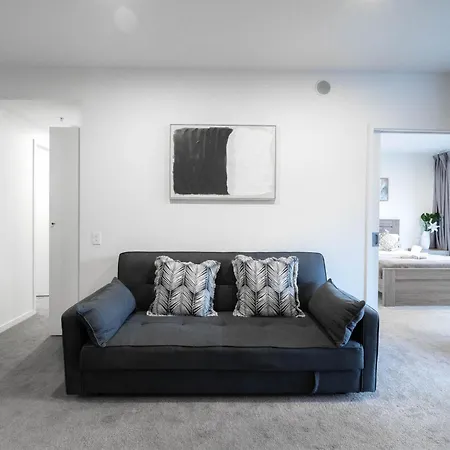 Urban Elegance 2b2b W Parking, Pool South M1 Apartment