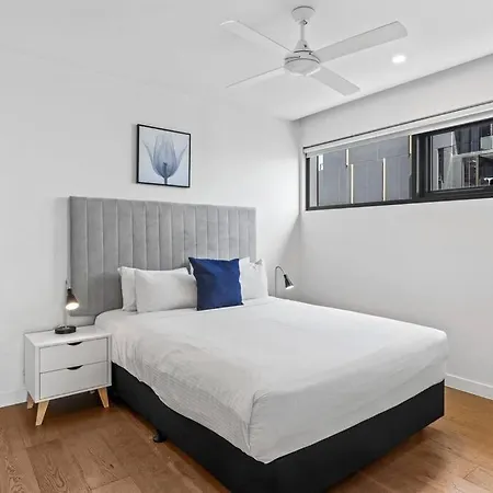 Urban Getaway With 2br/2bath And Amazing View! Apartment *