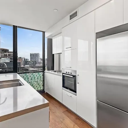 Urban Getaway With 2br/2bath And Amazing View! *