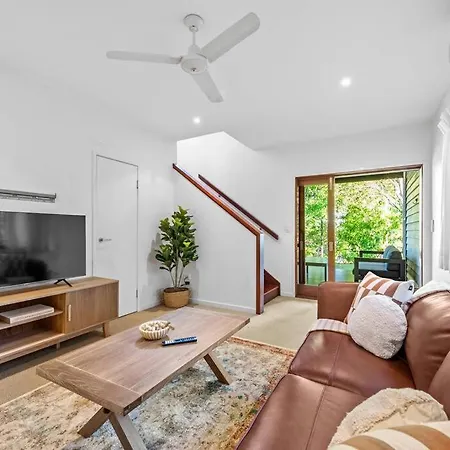 The Family Queenslander ~ Woolloongabba * Brisbane