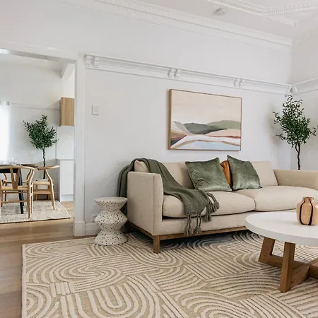 Urban Getaway Bardon Luxe 3 Bed 2 Bath And Pool Holiday home *