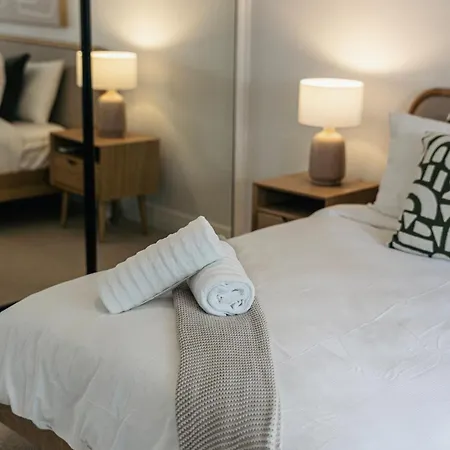 Holiday home Urban Getaway Bardon Luxe 3 Bed 2 Bath And Pool Brisbane