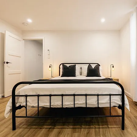 Urban Getaway Bardon Luxe 3 Bed 2 Bath And Pool Holiday home Brisbane