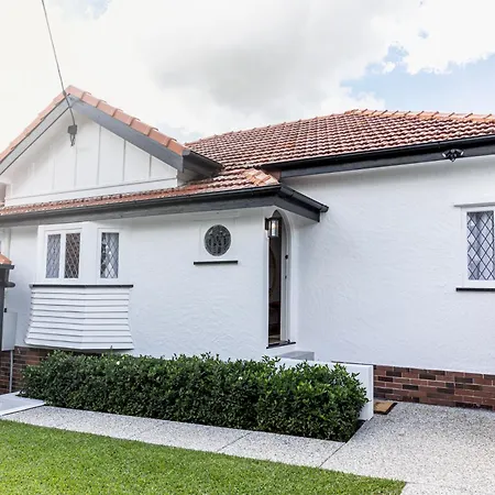 Holiday home Urban Getaway Bardon Luxe 3 Bed 2 Bath And Pool *