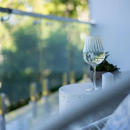Mountain View Serenity - Central Location Apartment *