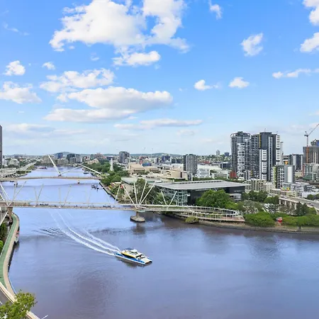 1-bed Pad With Sweeping Views Apartment Brisbane