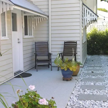Holiday home Birdsong Yeronga - Inner Village Sanctuary Brisbane