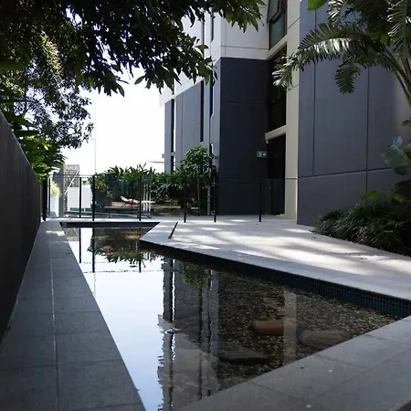 Modern 1-bdr W/ Free Car Park&fantastic Pool Brisbane