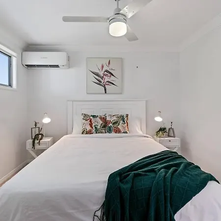 Stunning 3-bedroom Townhouse Holiday home Brisbane