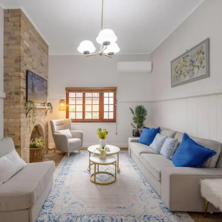 Inner 6br Family Friendly House Highgate Hill Holiday home Brisbane