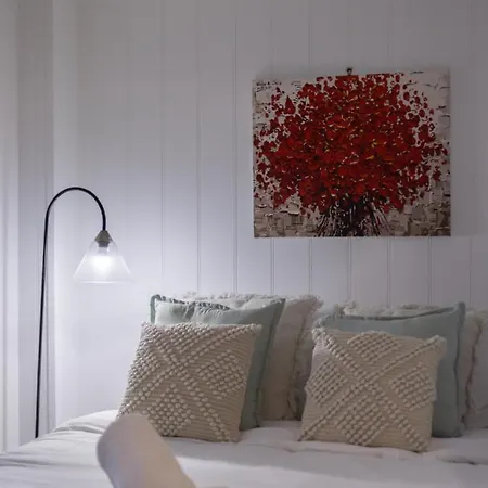 Serene 3 Bedroom Inner Retreat Highgate Hill Holiday home *