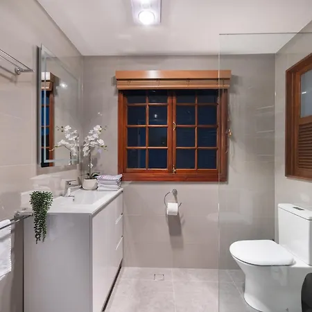 Holiday home Charming 3br Inner Haven Highgate Hill Brisbane