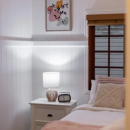 Holiday home Charming 3br Inner Haven Highgate Hill