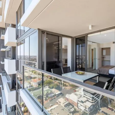 Amazing 2br Delicate Apt, 1min To Train Station Brisbane