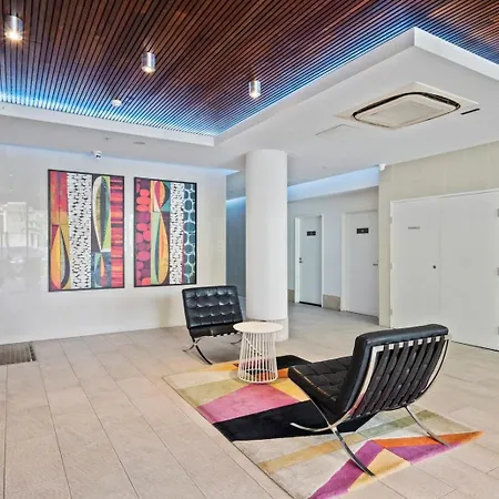 Cozy 1 Bedroom In The Heart Of South With Parking Brisbane