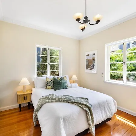 Apartment Riverside Heritage Chateau 3br South Bne *