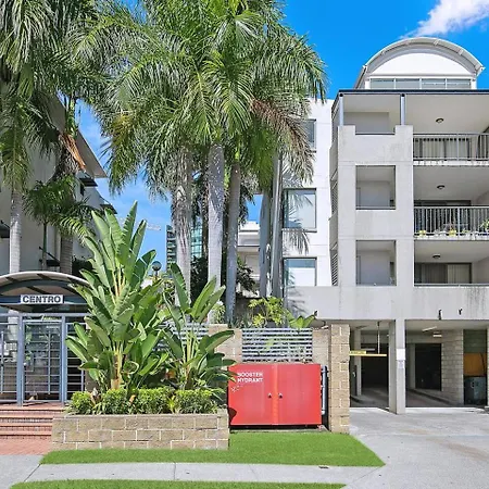 Centro At Toowong - Modern Spacious Living With Pool Apartment