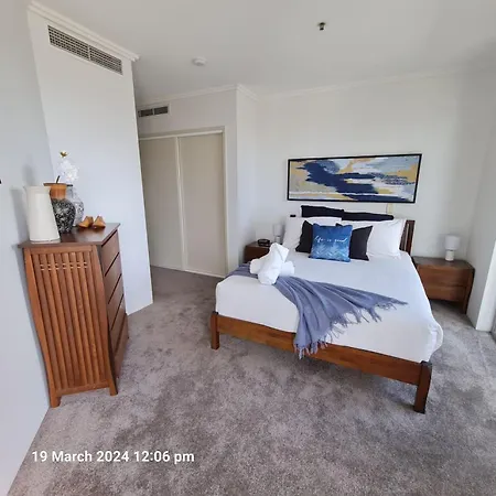Apartment Lux Sub-penthouse With Casino Views *