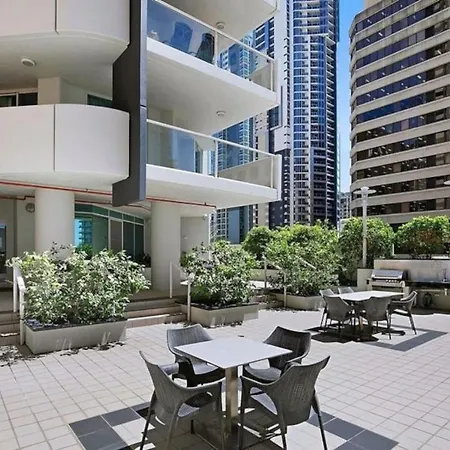 Lux Sub-penthouse With Casino Views Apartment *