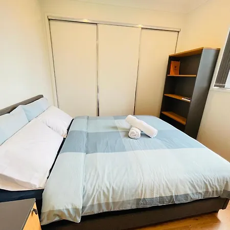 Apartment Modern 2 Bedrooms House Close To Qeii Hospital & Grifith Uni *