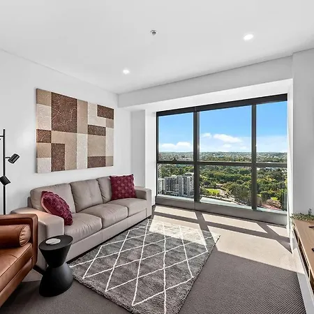 Infinity Excellence!~1bed/1bath/office/1car~views! *
