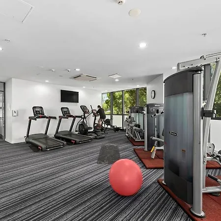Apartment Infinity Excellence!~1bed/1bath/office/1car~views! *