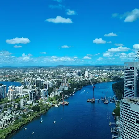 Premium 4 Bedroom Family - Apartment Brisbane