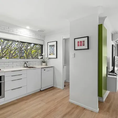 Apartment The Sanctuary! 1bed, 1bath, 1car, Pool~teneriffe