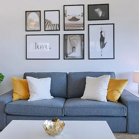 'the Provincia' A Contemporary Inner-city Abode *