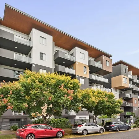 Chic Modern Retreat 1br W Pool Kelvin Grove * Brisbane
