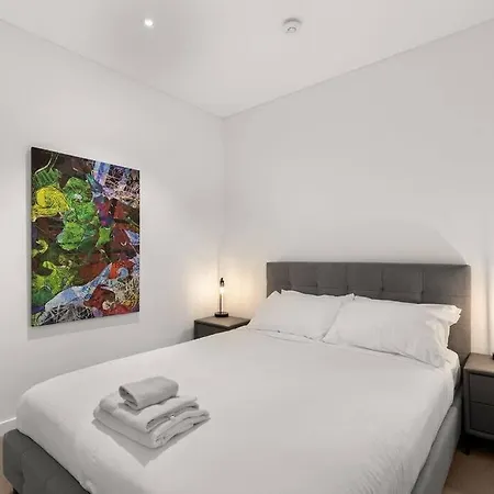 Apartment Kozyguru / Cbd 2b / Skytower 20 / Qbn222-2004 Brisbane