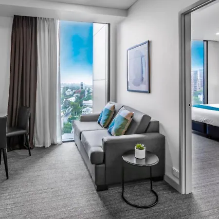 Essence Taringa Brisbane
