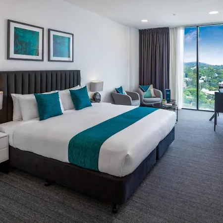 Aparthotel Essence Taringa