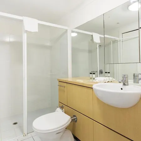 Apartment Level 18 Cbd 2 Bed Car Pool *