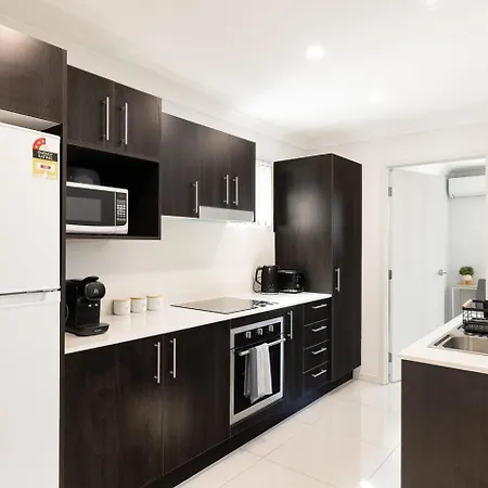 Gst Credits! Ac! Shops! Parking! Espresso! 331F1