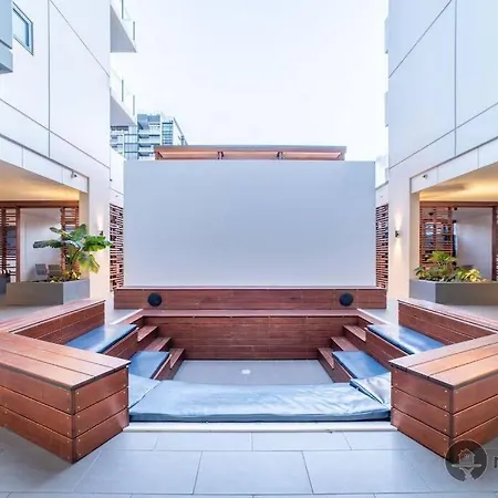 Apartment South Brisbane Unit With Parking And Pool *