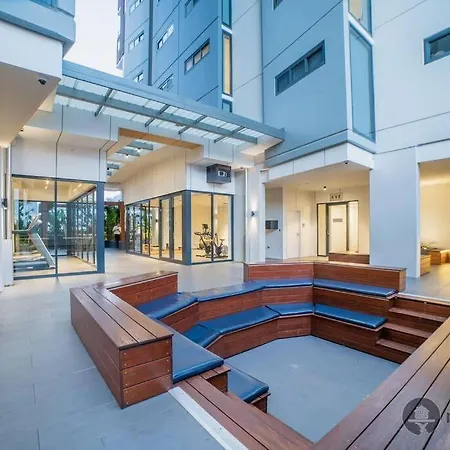 Apartment South Brisbane Unit With Parking And Pool Brisbane