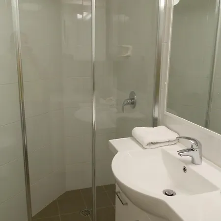 Chasely 4*