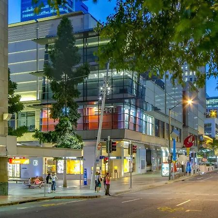 Macarthur Chambers Aparthotel 5*