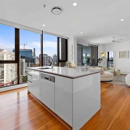 Capri Luxury Newstead Apartment *