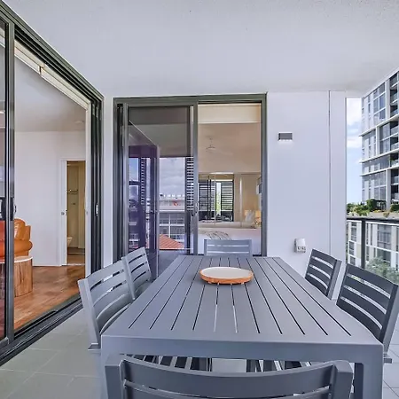 Apartment Regatta Hideaway - A Breezy Balcony
