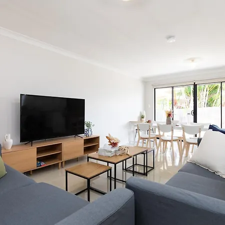 Parking! Aircon! Espresso! Gst Credits! 6bs * Brisbane