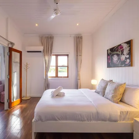 Holiday home 6km To Cbd Convenient 5br Queenslander Coorparoo *