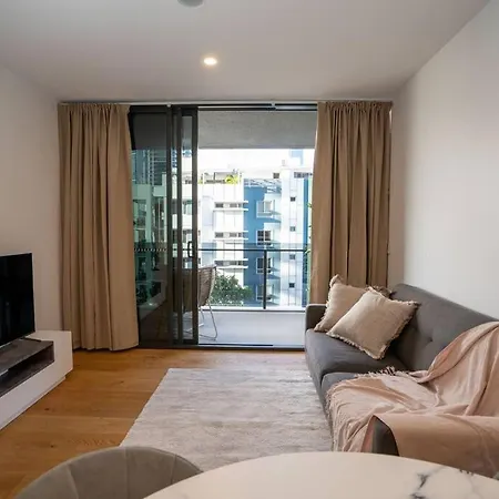 Stylish W Pool, Gym And Apartment Brisbane
