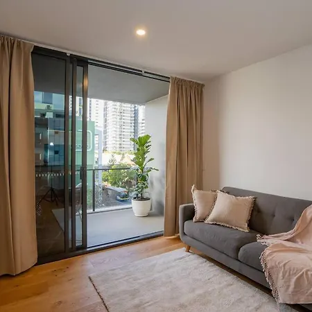 Stylish W Pool, Gym And * Brisbane
