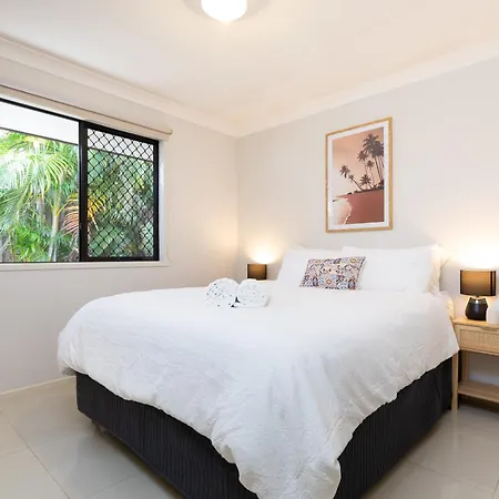 Parking! Netflix! Air-con! Convenient! Superhost! 6as