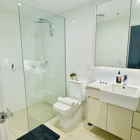 Cassa Toowong - Convenient 1b At Location With Parking Managed By The Cassa Brisbane