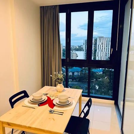 Cassa Toowong - Convenient 1b At Location With Parking Managed By The Cassa