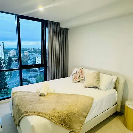 Apartment Cassa Toowong - Convenient 1b At Location With Parking Managed By The Cassa *