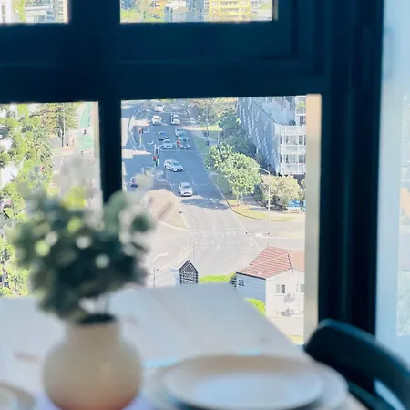 Apartment Cassa Toowong - Convenient 1b At Location With Parking Managed By The Cassa Brisbane